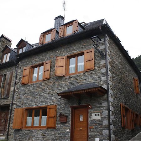 Apartamentos Valle De Aran Mont ภายนอก รูปภาพ
