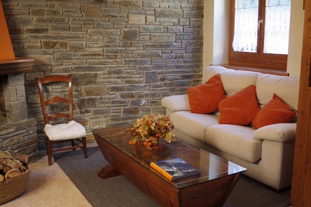 Apartamentos Valle De Aran Mont ภายนอก รูปภาพ