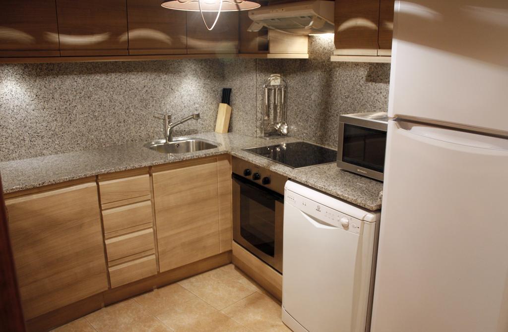 Apartamentos Valle De Aran Mont ภายนอก รูปภาพ