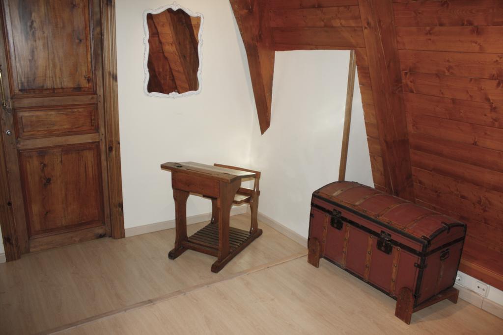Apartamentos Valle De Aran Mont ภายนอก รูปภาพ